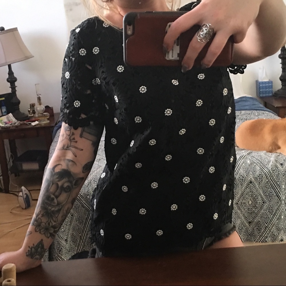 Beautiful flower textured dress shirt